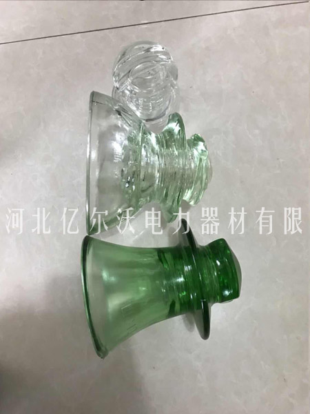 產(chǎn)品名稱：玻璃針式絕緣子17
