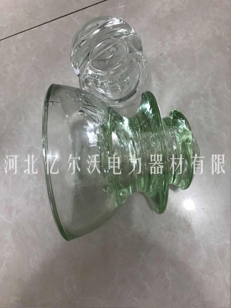 產(chǎn)品名稱(chēng)：玻璃針式絕緣子15
